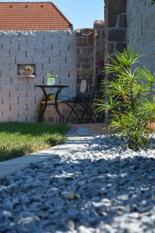 Mauern / Kies / etc.